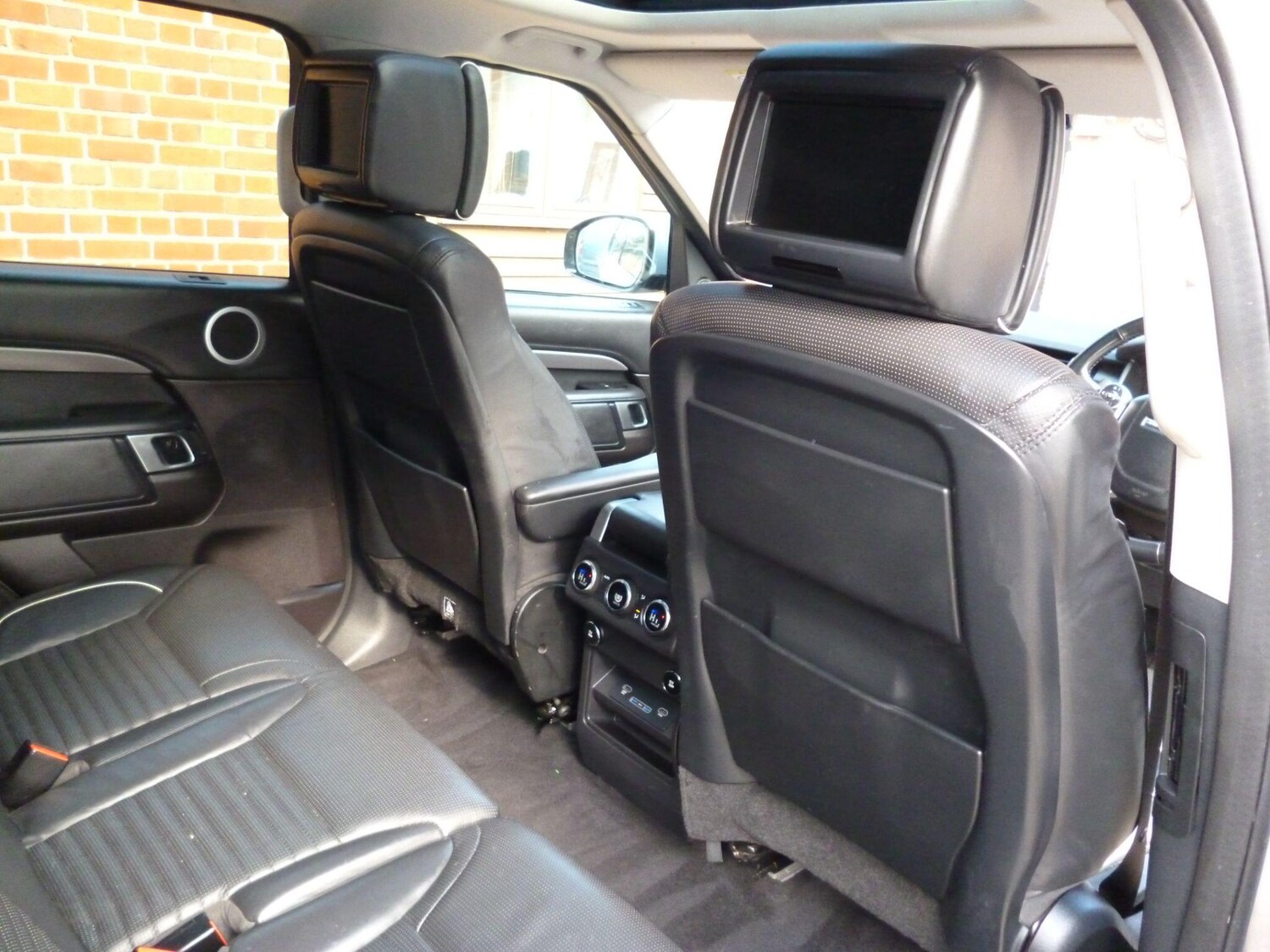 Used Land Rover Discovery 2018 for sale - 77574026: Photo 23