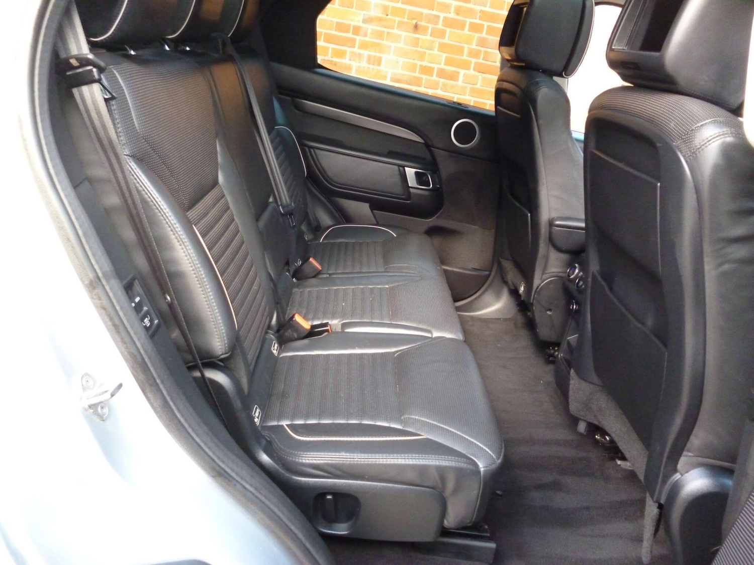 Used Land Rover Discovery 2018 for sale - 77574026: Photo 24