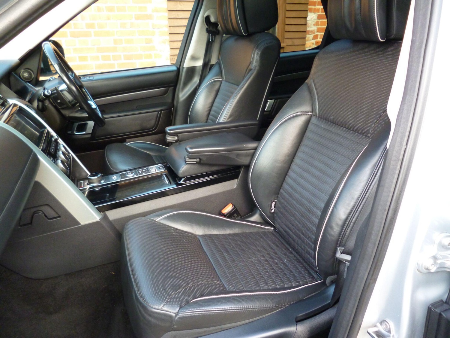 Used Land Rover Discovery 2018 for sale - 77574026: Photo 33