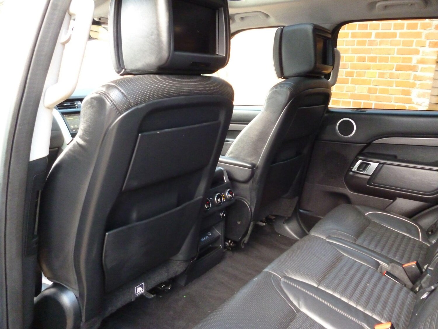 Used Land Rover Discovery 2018 for sale - 77574026: Photo 36