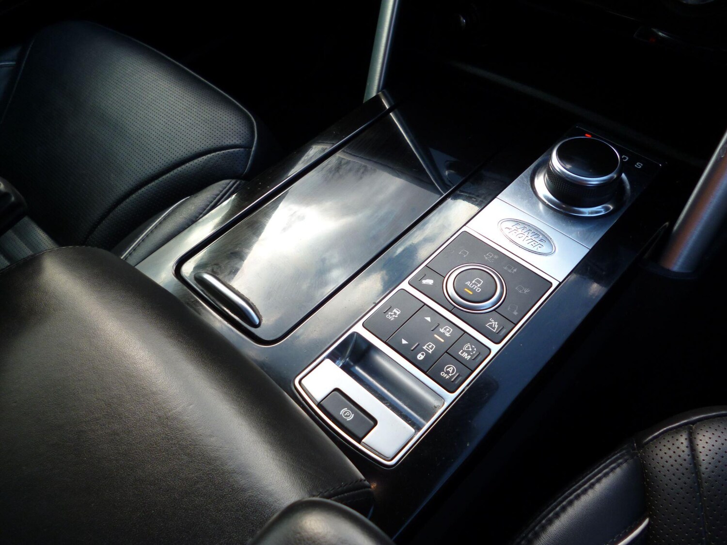 Used Land Rover Discovery 2018 for sale - 77574026: Photo 40