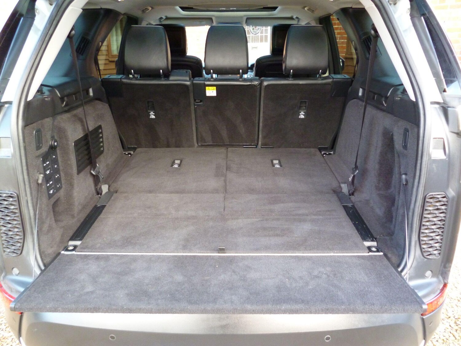 Used Land Rover Discovery 2018 for sale - 77574026: Photo 64