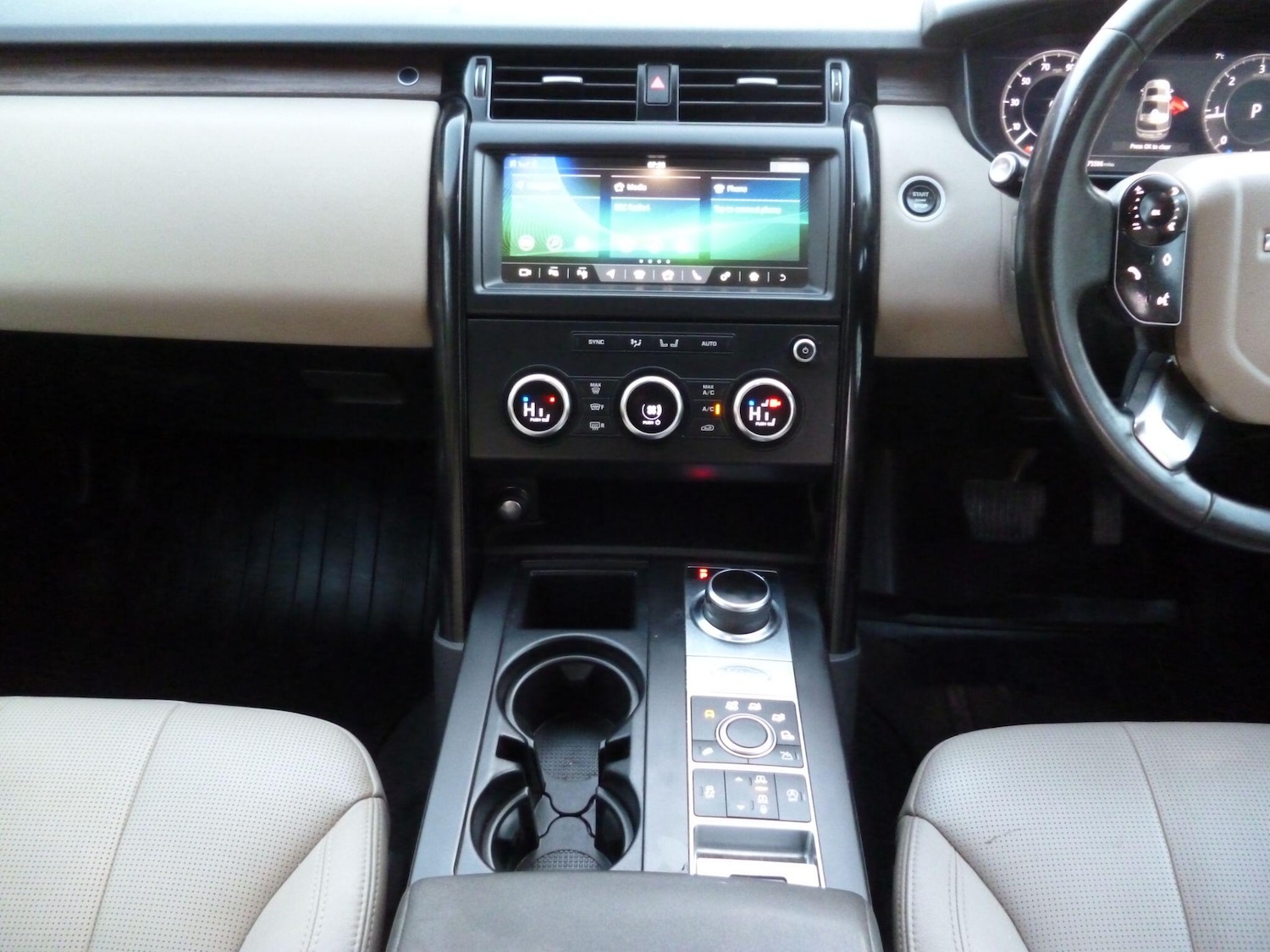 Used Land Rover Discovery 2019 for sale - 76476490: Photo 18