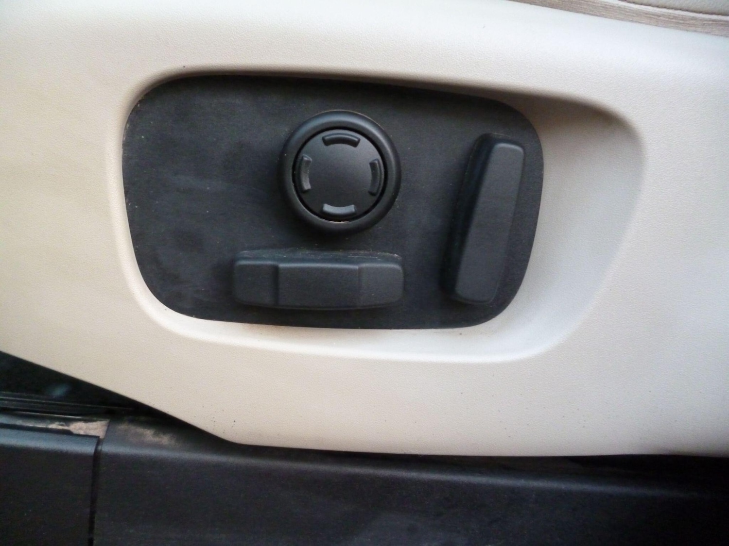 Used Land Rover Discovery 2019 for sale - 76476490: Photo 40