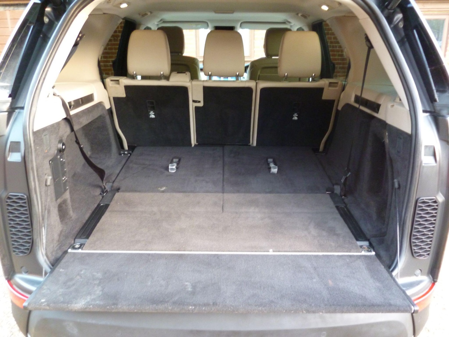 Used Land Rover Discovery 2019 for sale - 76476490: Photo 47