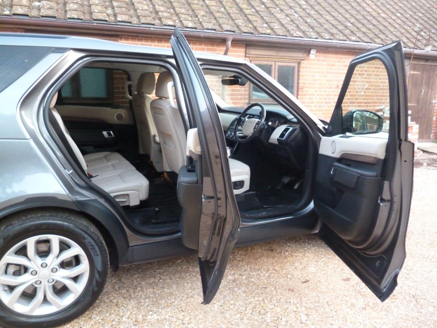 Used Land Rover Discovery 2019 for sale - 76476490: Photo 57