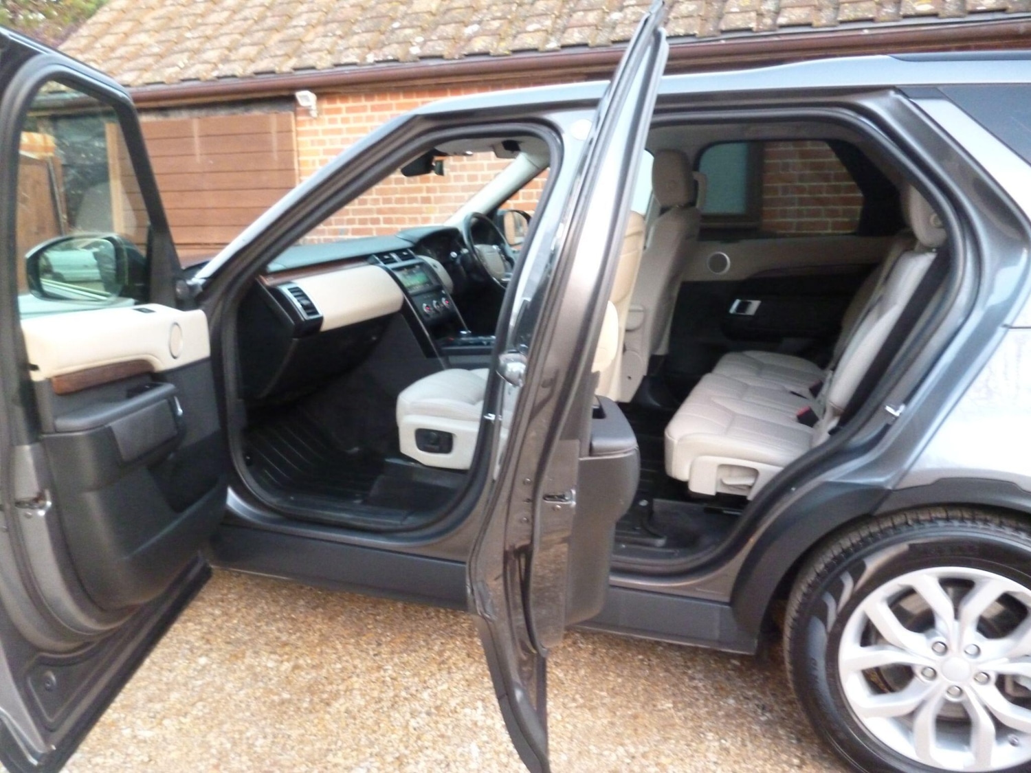 Used Land Rover Discovery 2019 for sale - 76476490: Photo 58