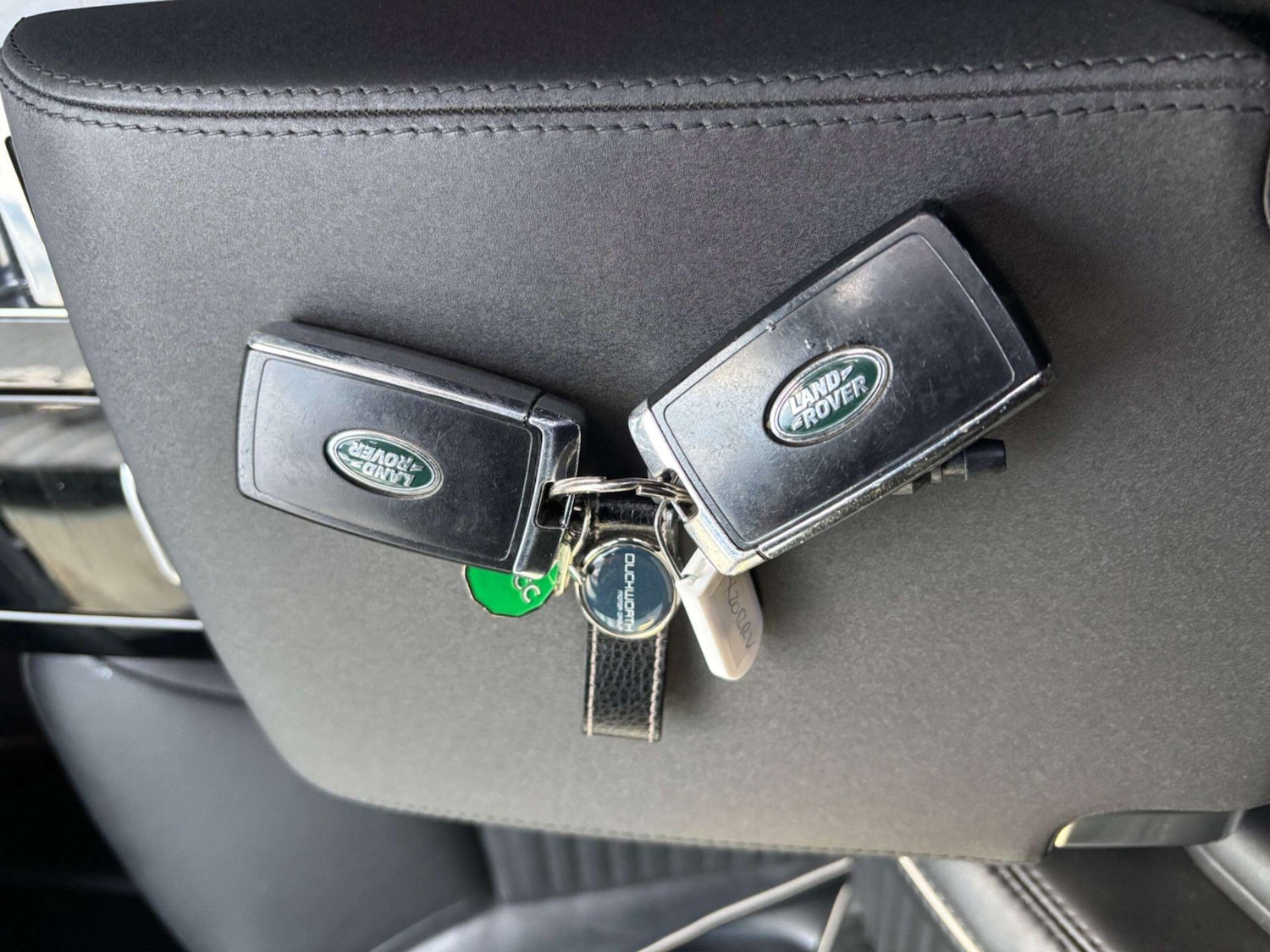 Used Land Rover Discovery 2020 for sale - 77496533: Photo 14