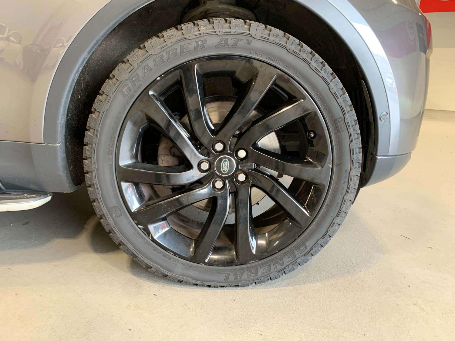 Used Land Rover Discovery 2017 for sale - 77537236: Photo 23