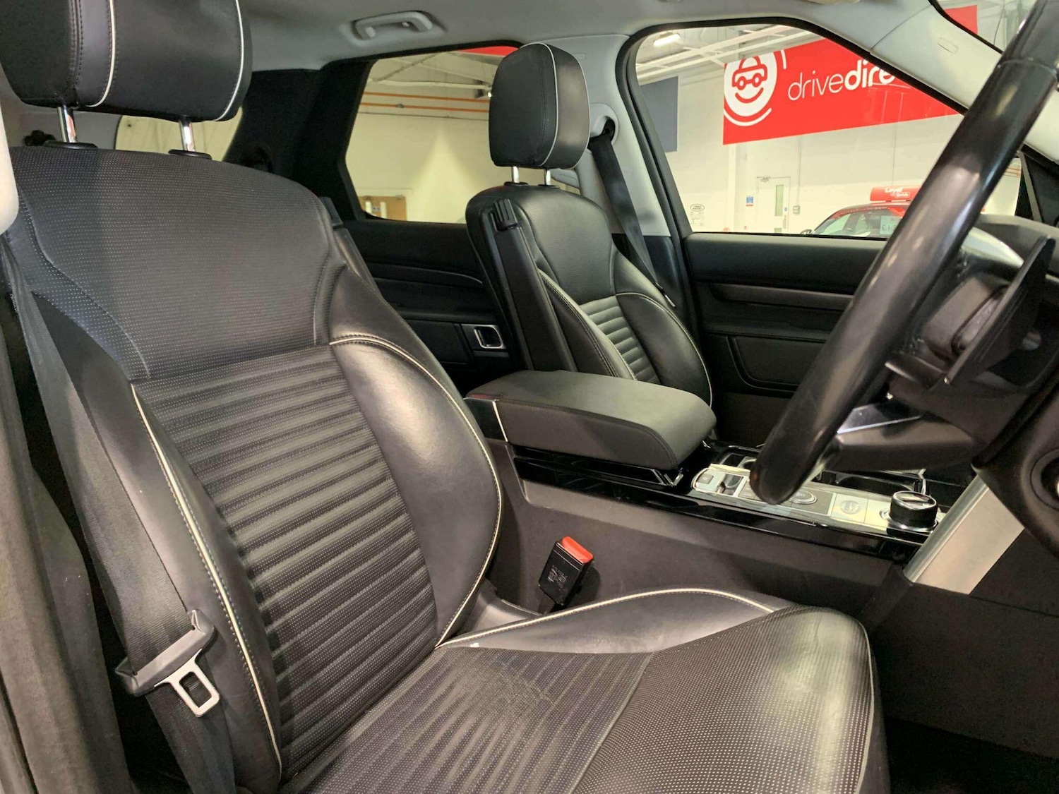 Used Land Rover Discovery 2017 for sale - 77537236: Photo 8