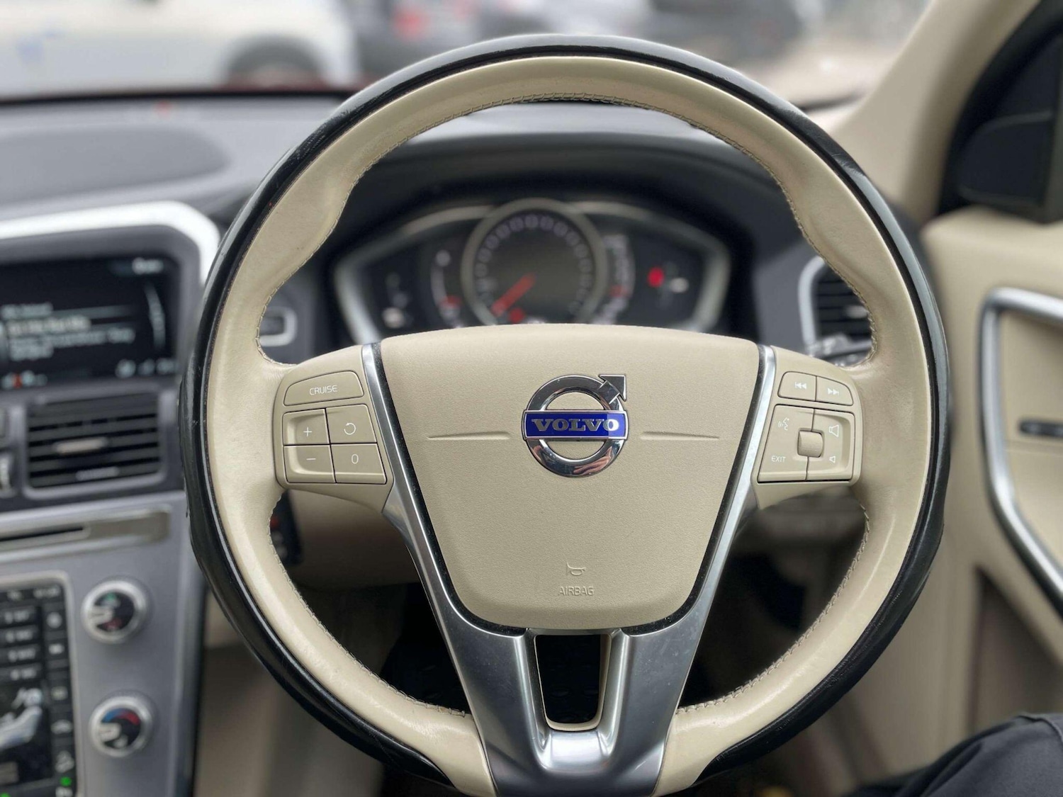 Used Volvo XC60 2016 for sale - 77808391: Photo 10