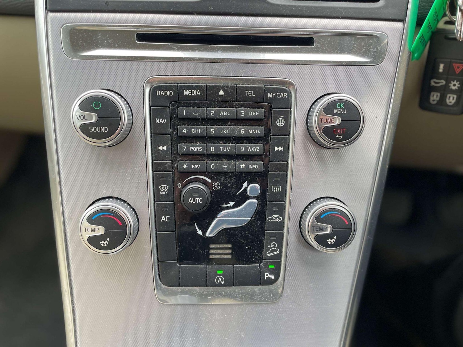 Used Volvo XC60 2016 for sale - 77808391: Photo 13