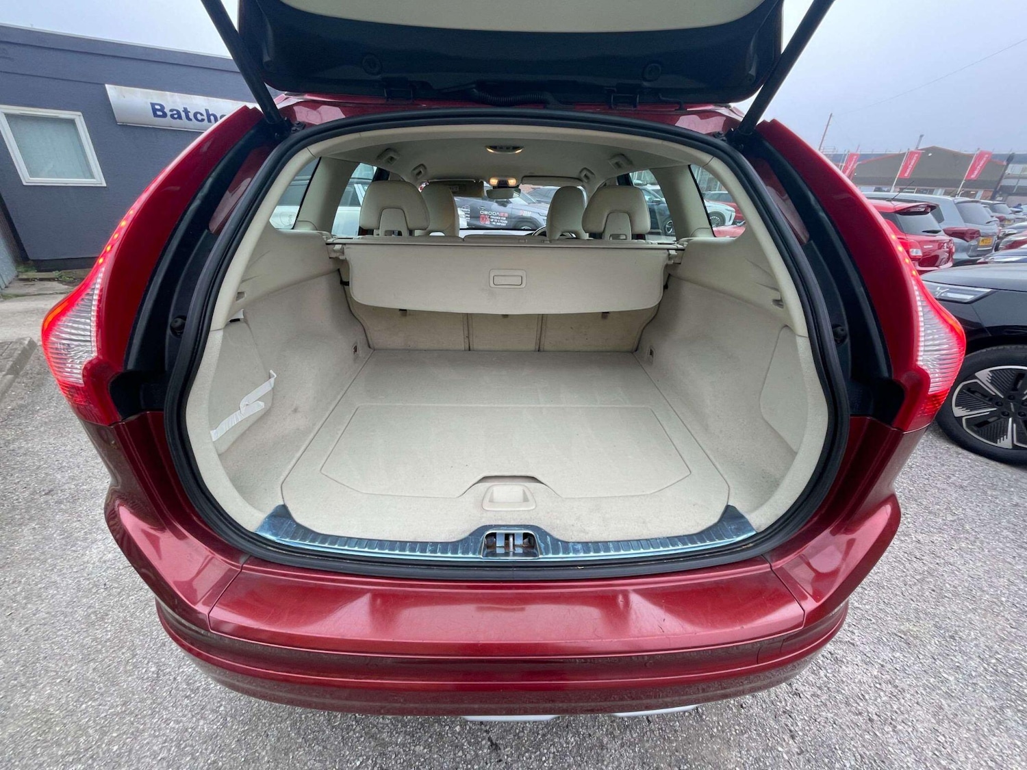 Used Volvo XC60 2016 for sale - 77808391: Photo 16