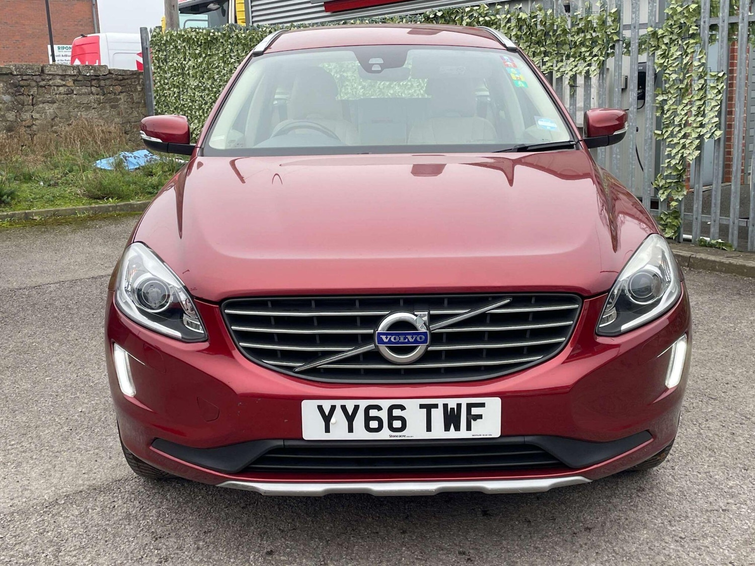Used Volvo XC60 2016 for sale - 77808391: Photo 2