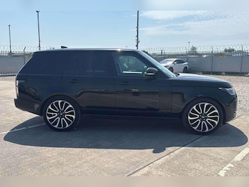 Used Land Rover Range Rover 2018 for sale - 79202440: Photo