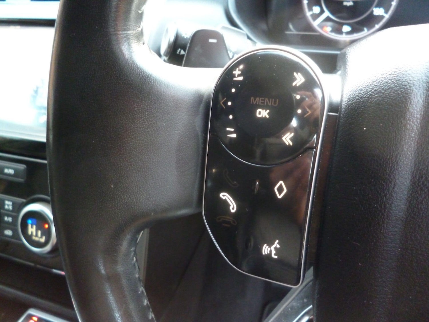 Used Land Rover Discovery 2019 for sale - 76476498: Photo 24