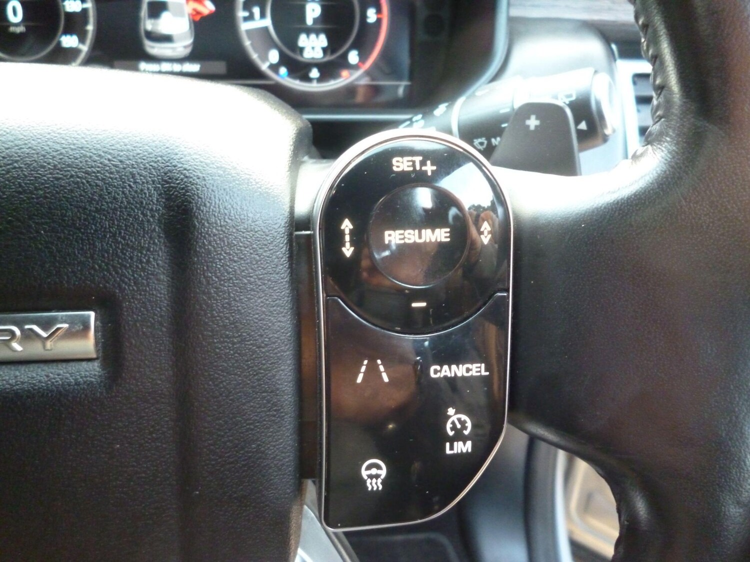 Used Land Rover Discovery 2019 for sale - 76476498: Photo 26