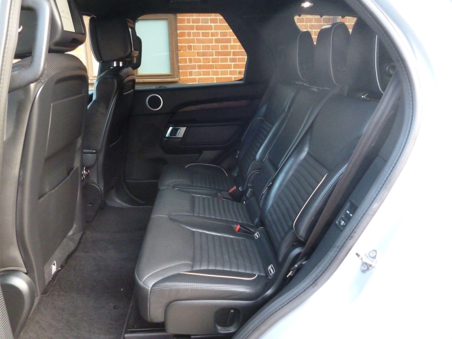 Used Land Rover Discovery 2019 for sale - 76476498: Photo 60