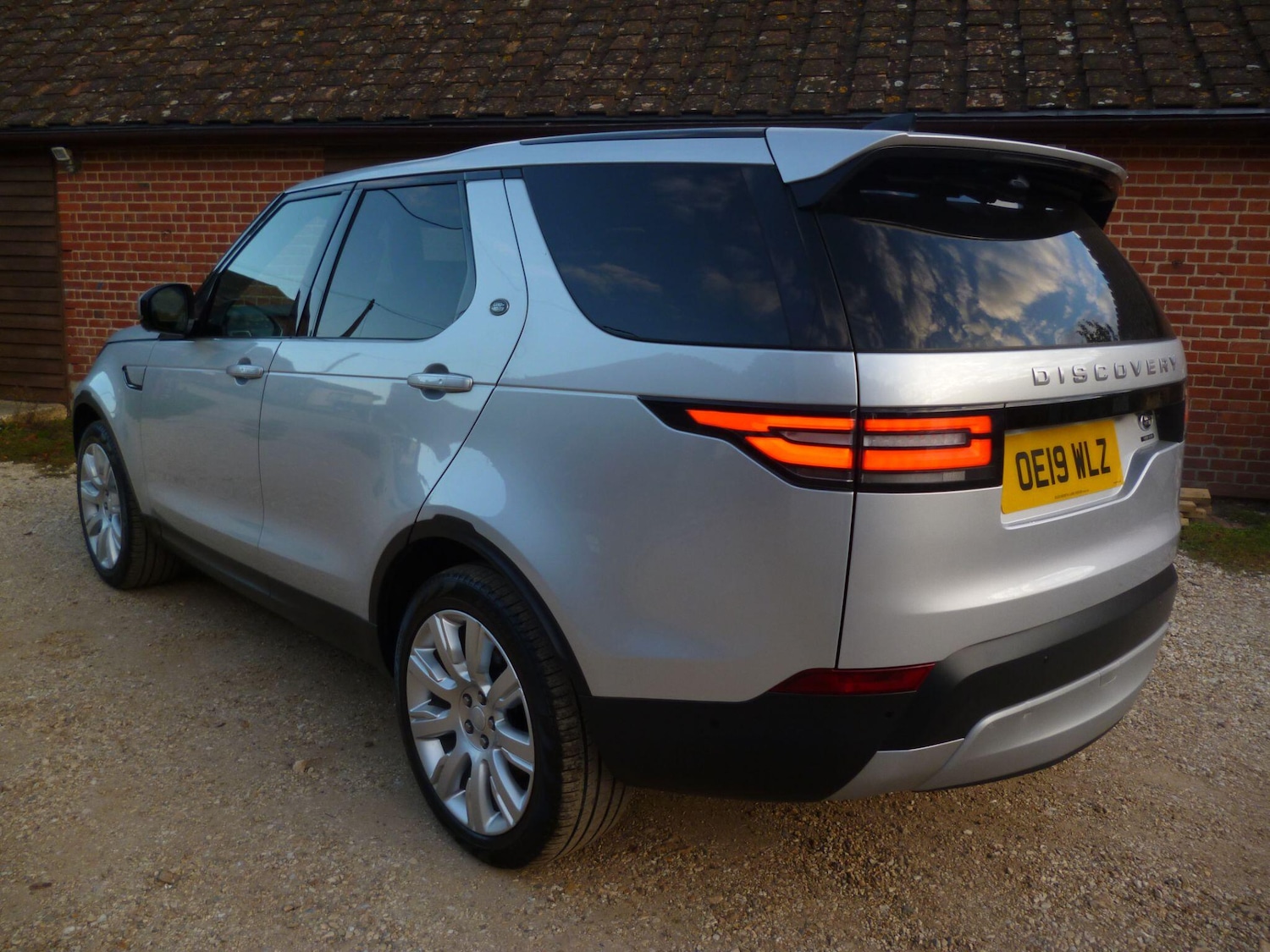 Used Land Rover Discovery 2019 for sale - 76476498: Photo 7