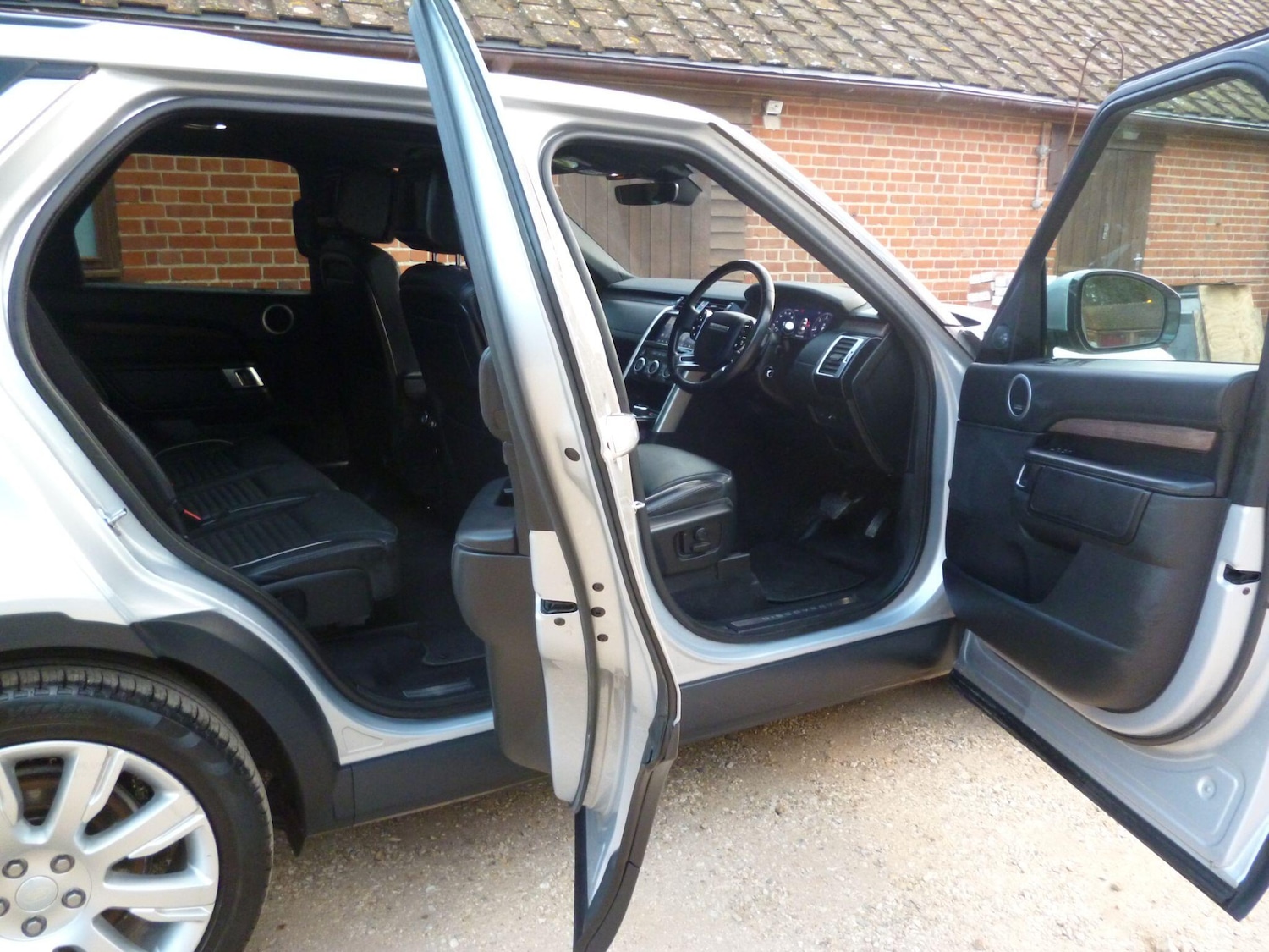 Used Land Rover Discovery 2019 for sale - 76476498: Photo 78