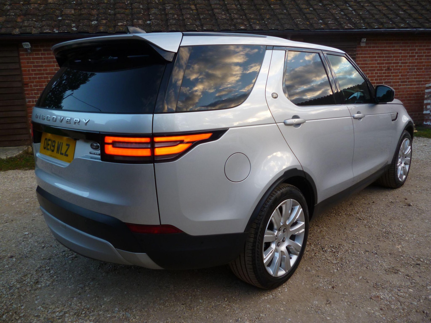 Used Land Rover Discovery 2019 for sale - 76476498: Photo 8
