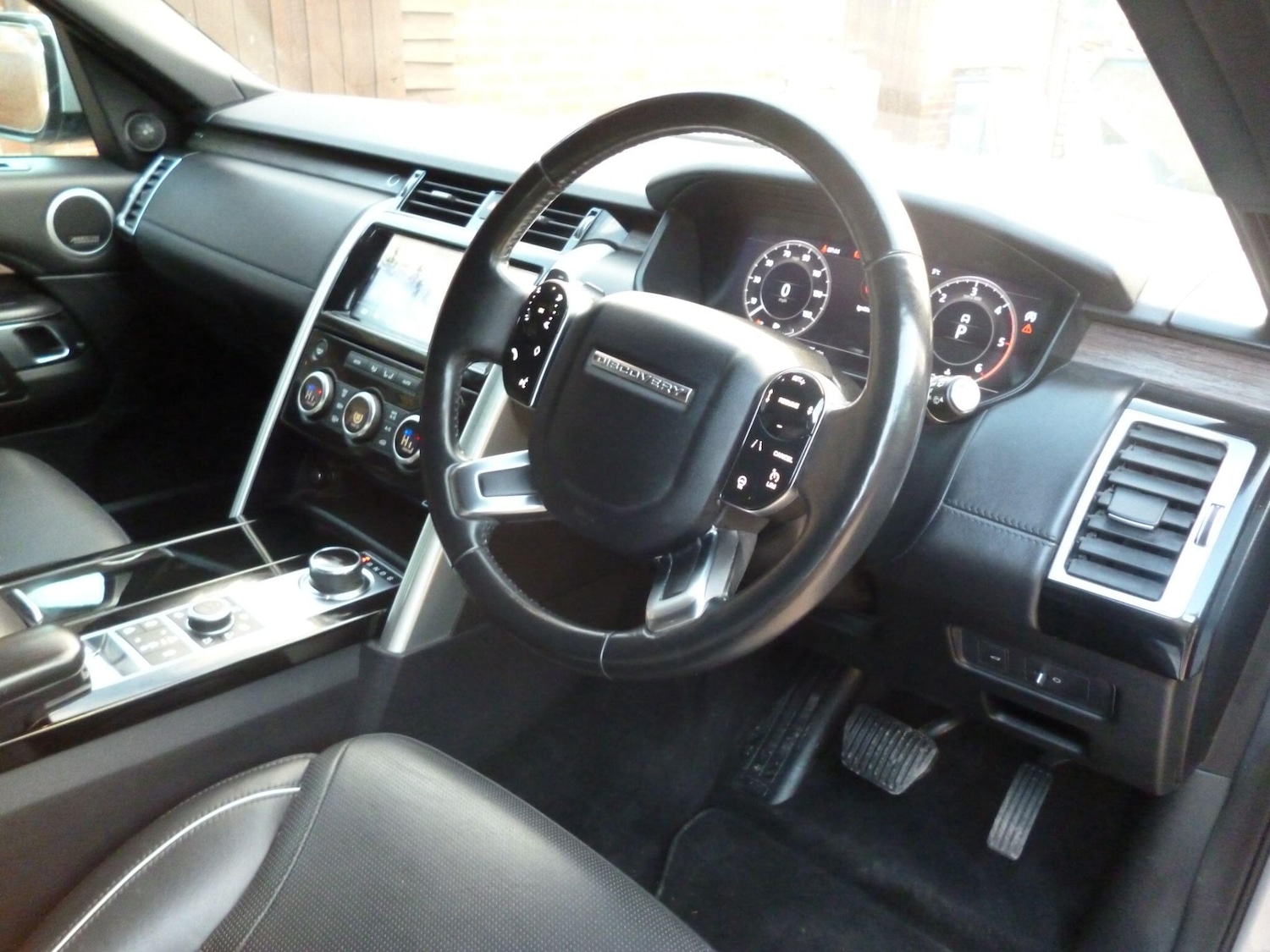 Used Land Rover Discovery 2019 for sale - 76476498: Photo 9