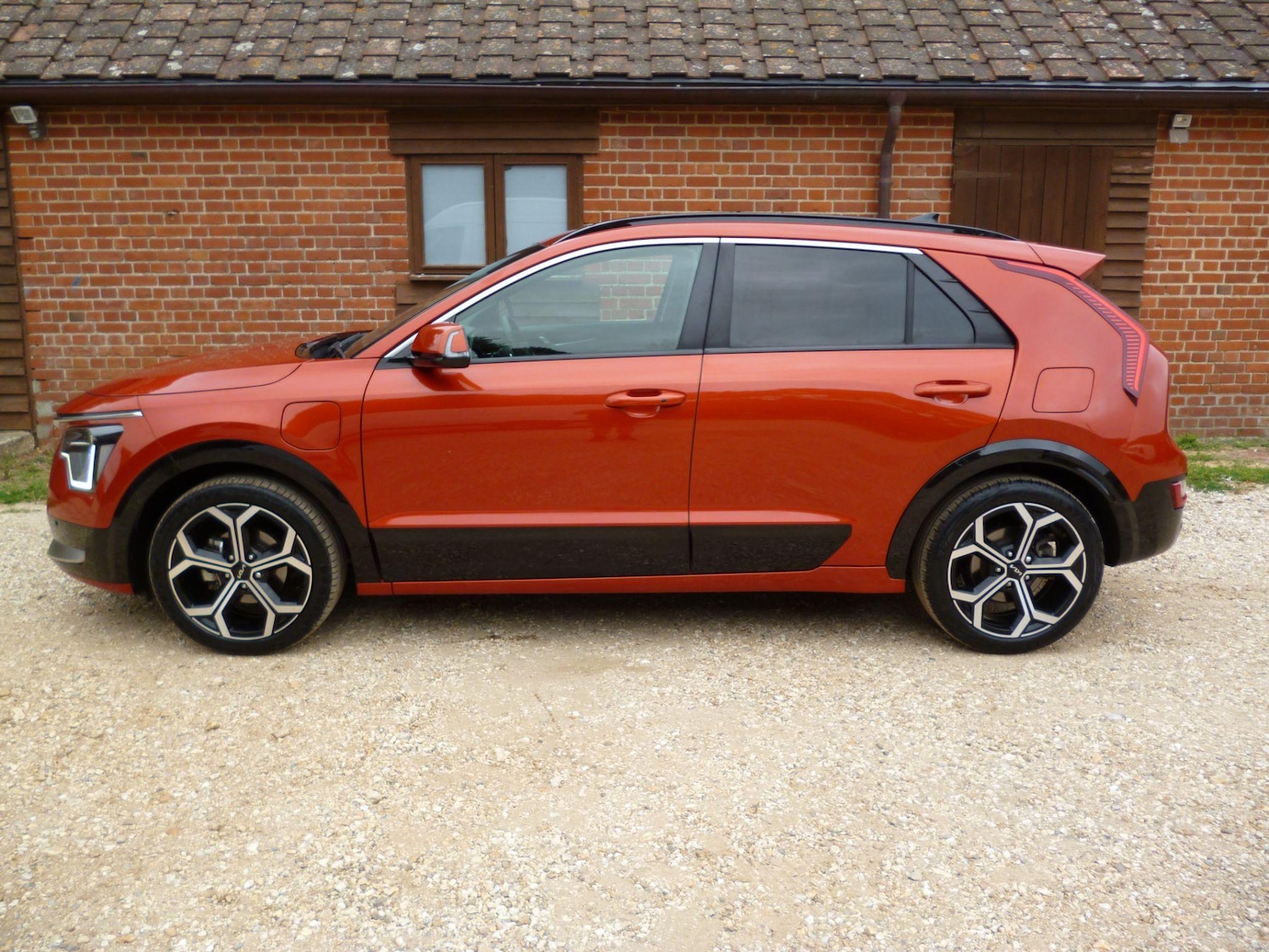 Used Kia Niro 2023 for sale - 76476503: Photo 2