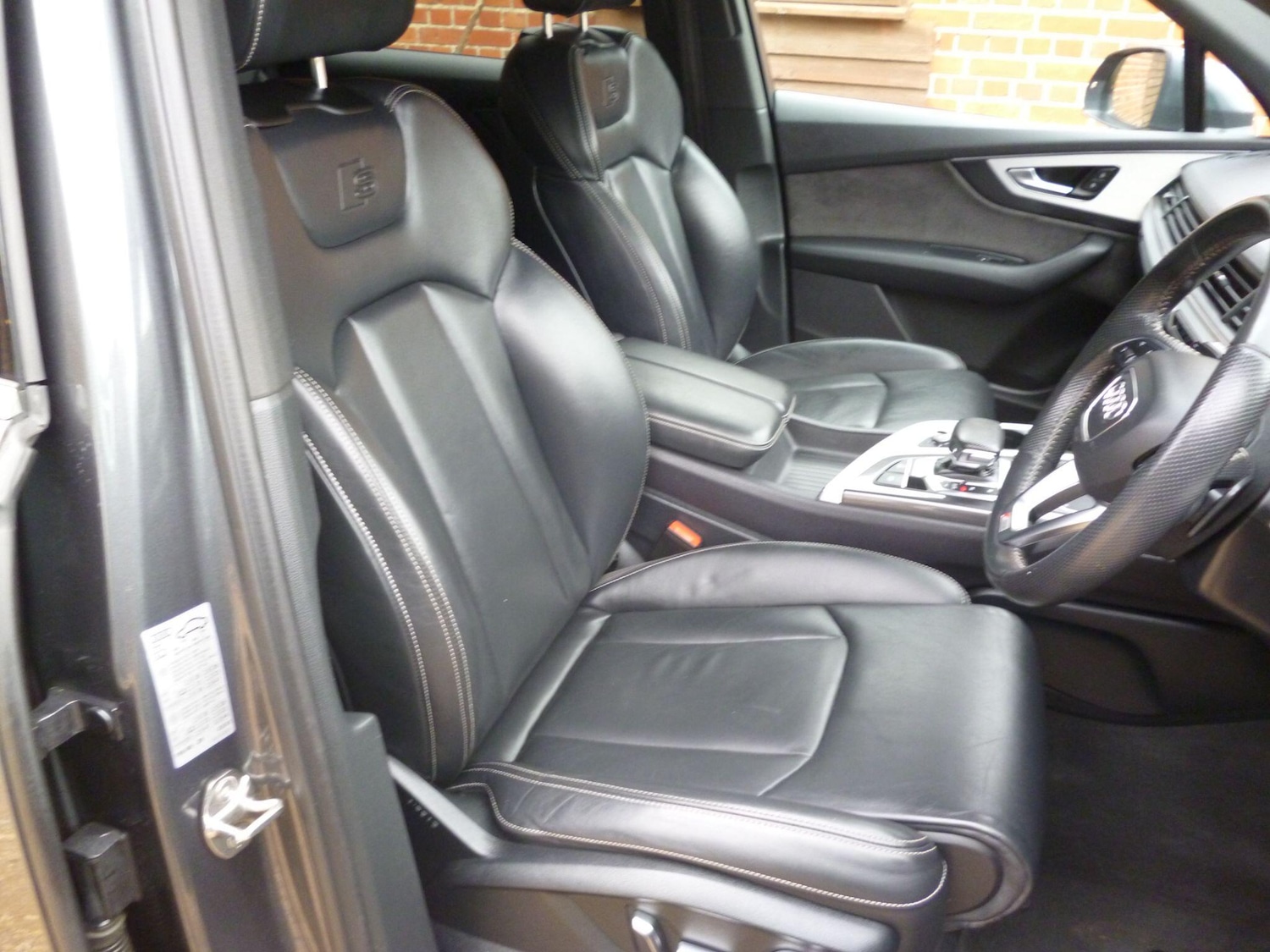 Used Audi Q7 2018 for sale - 76989249: Photo 15