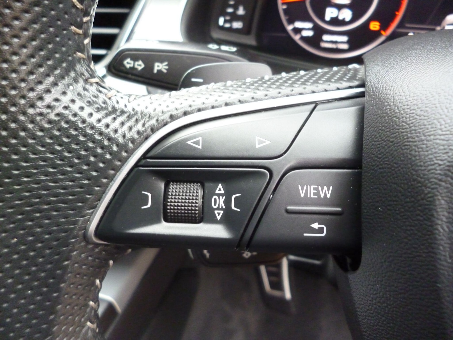 Used Audi Q7 2018 for sale - 76989249: Photo 25