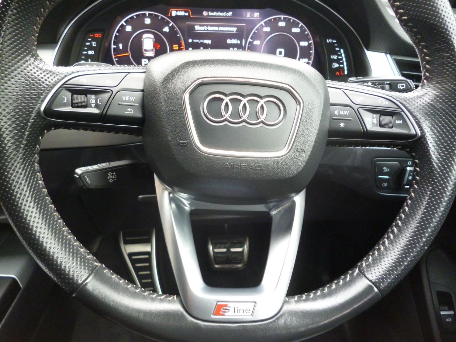 Used Audi Q7 2018 for sale - 76989249: Photo 26