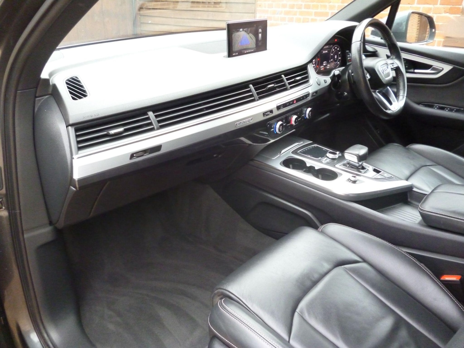 Used Audi Q7 2018 for sale - 76989249: Photo 40