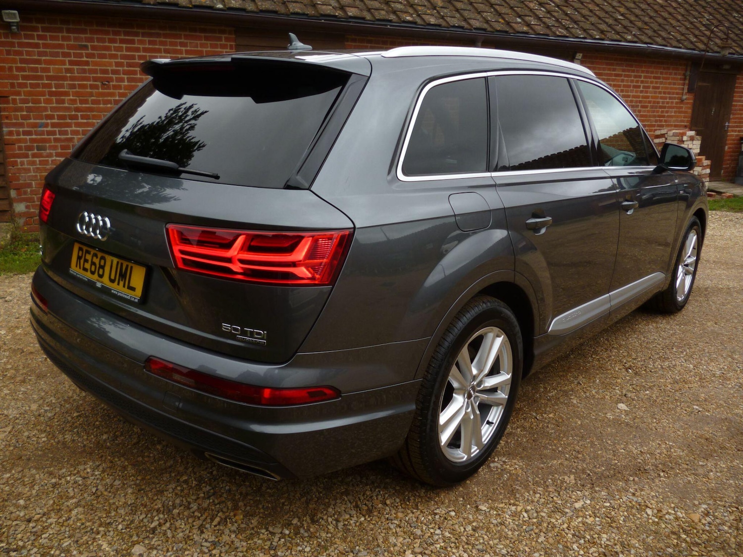 Used Audi Q7 2018 for sale - 76989249: Photo 8