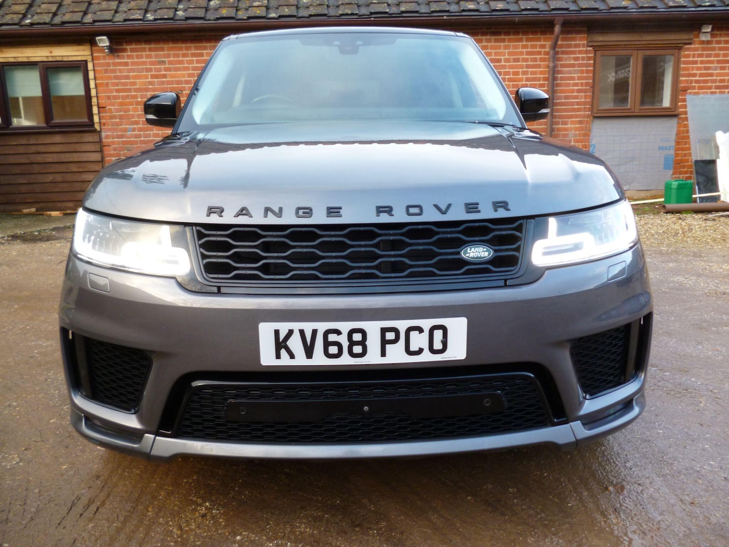 Used Land Rover Range Rover Sport 2018 for sale - 77156761: Photo 2
