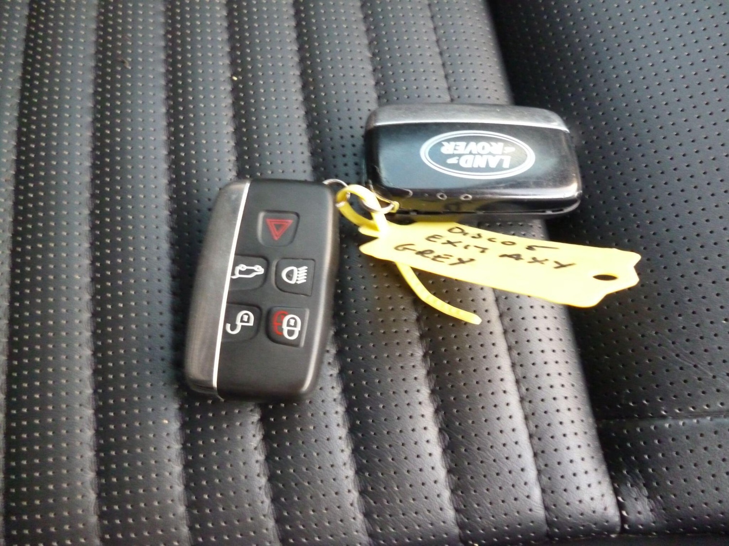 Used Land Rover Discovery 2017 for sale - 76476493: Photo 12