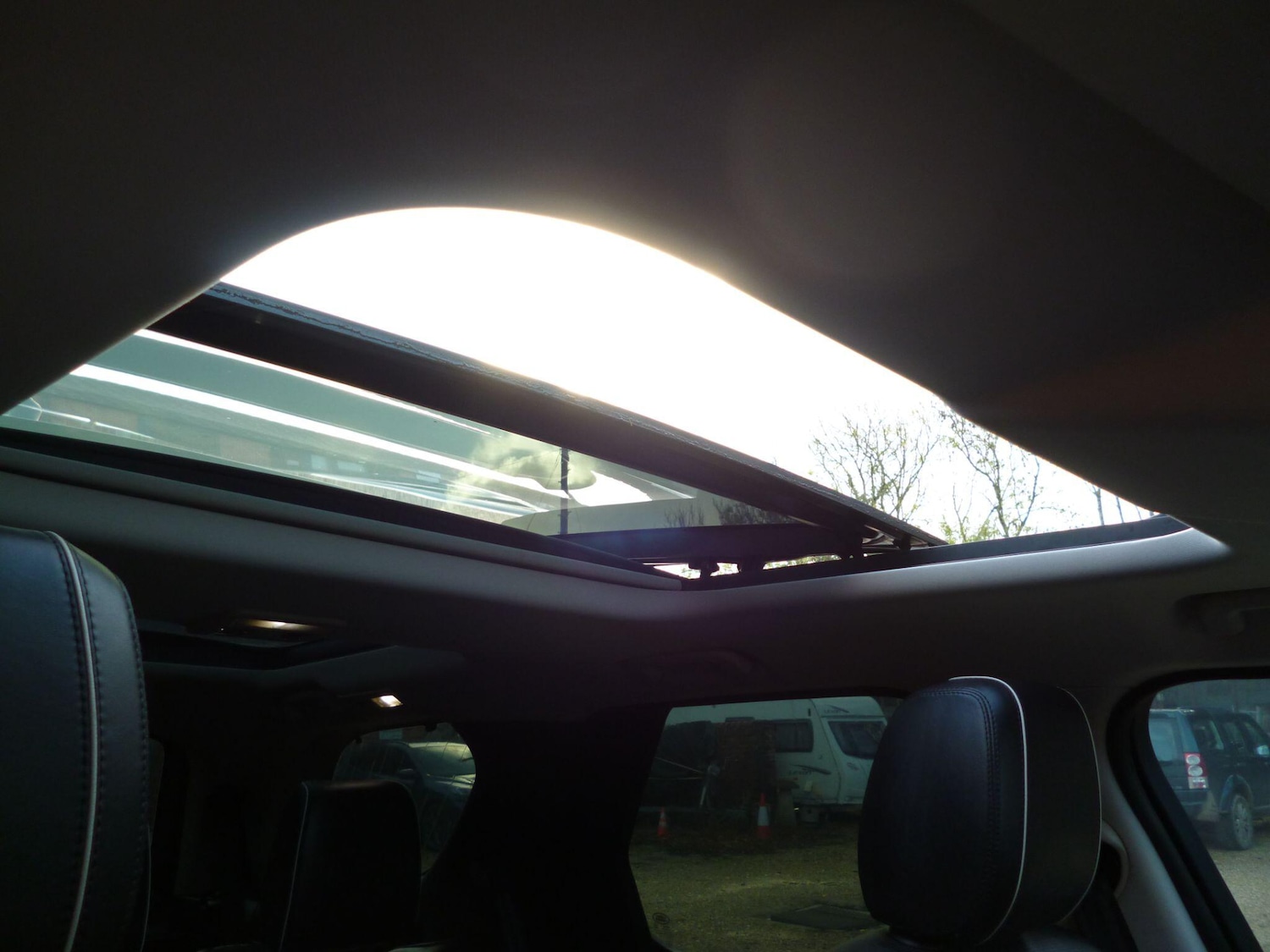 Used Land Rover Discovery 2017 for sale - 76476493: Photo 22