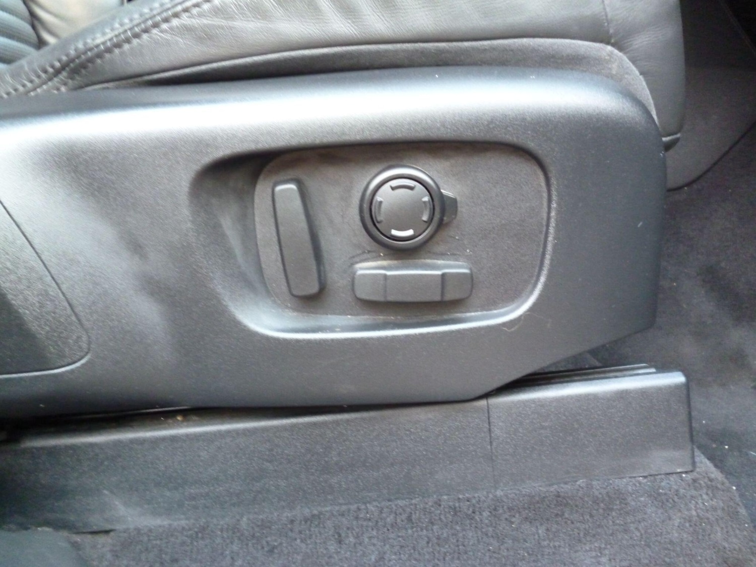 Used Land Rover Discovery 2017 for sale - 76476493: Photo 26