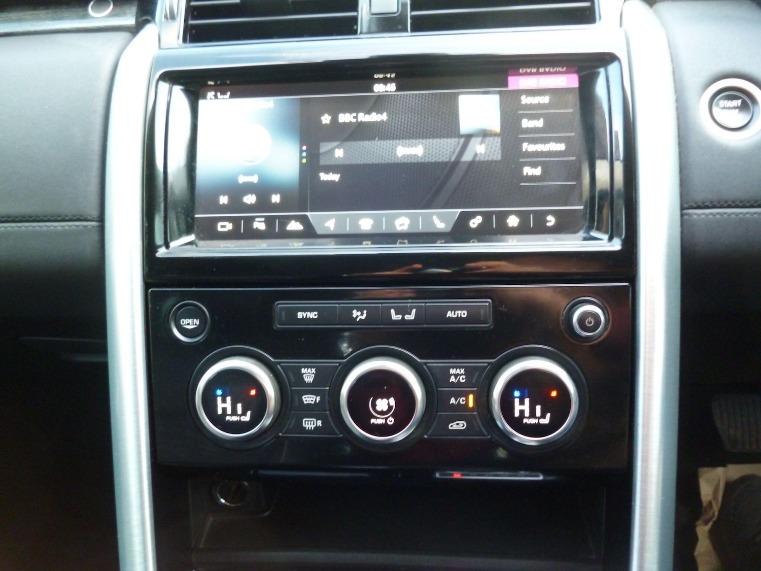 Used Land Rover Discovery 2017 for sale - 76476493: Photo 35