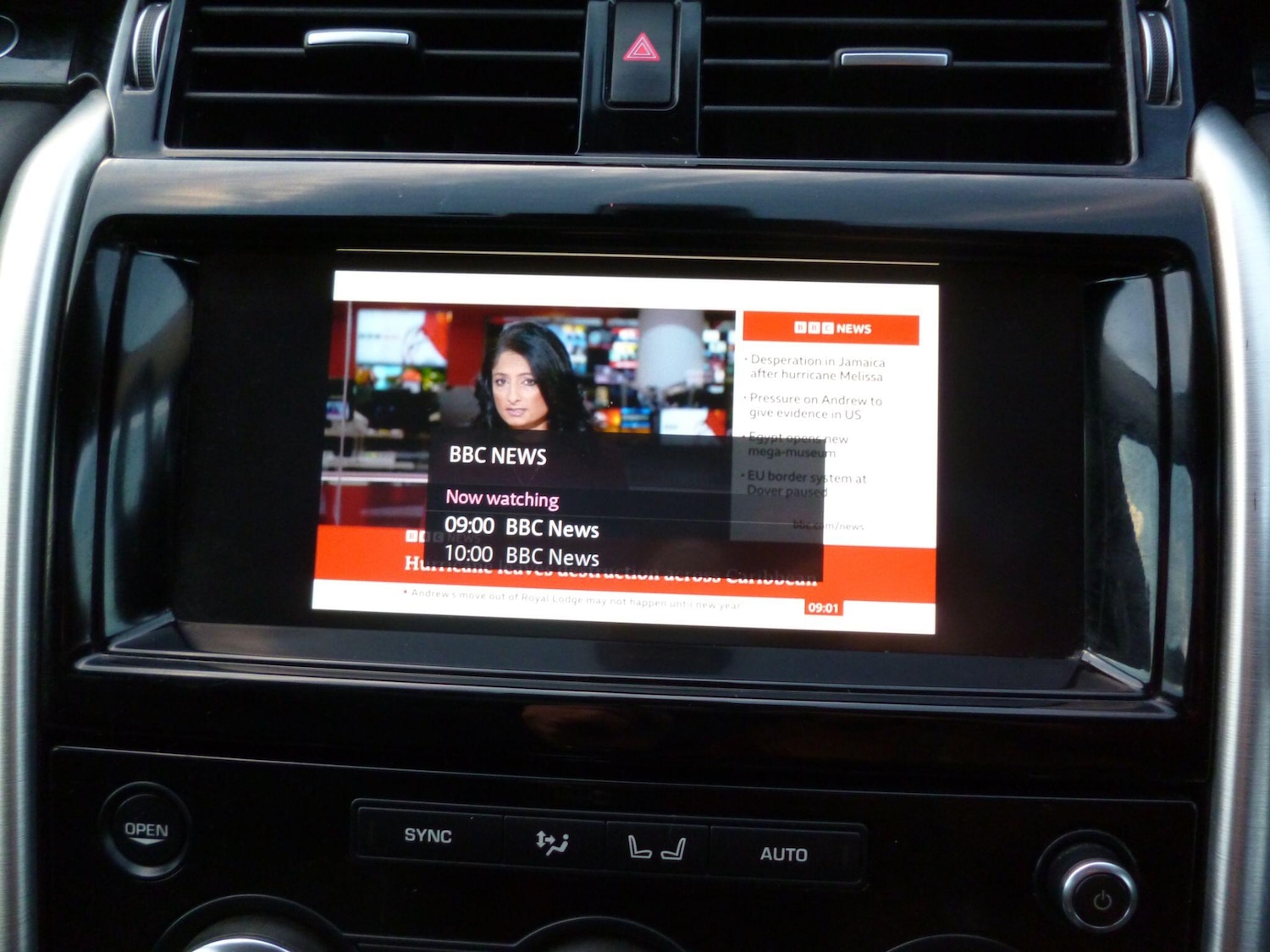 Used Land Rover Discovery 2017 for sale - 76476493: Photo 50