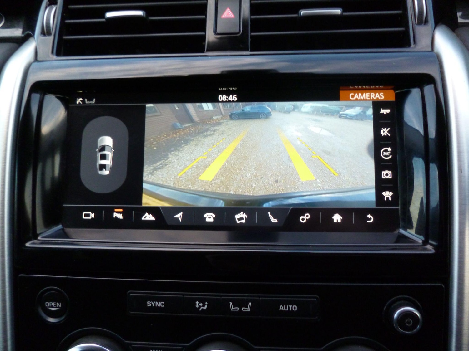 Used Land Rover Discovery 2017 for sale - 76476493: Photo 55