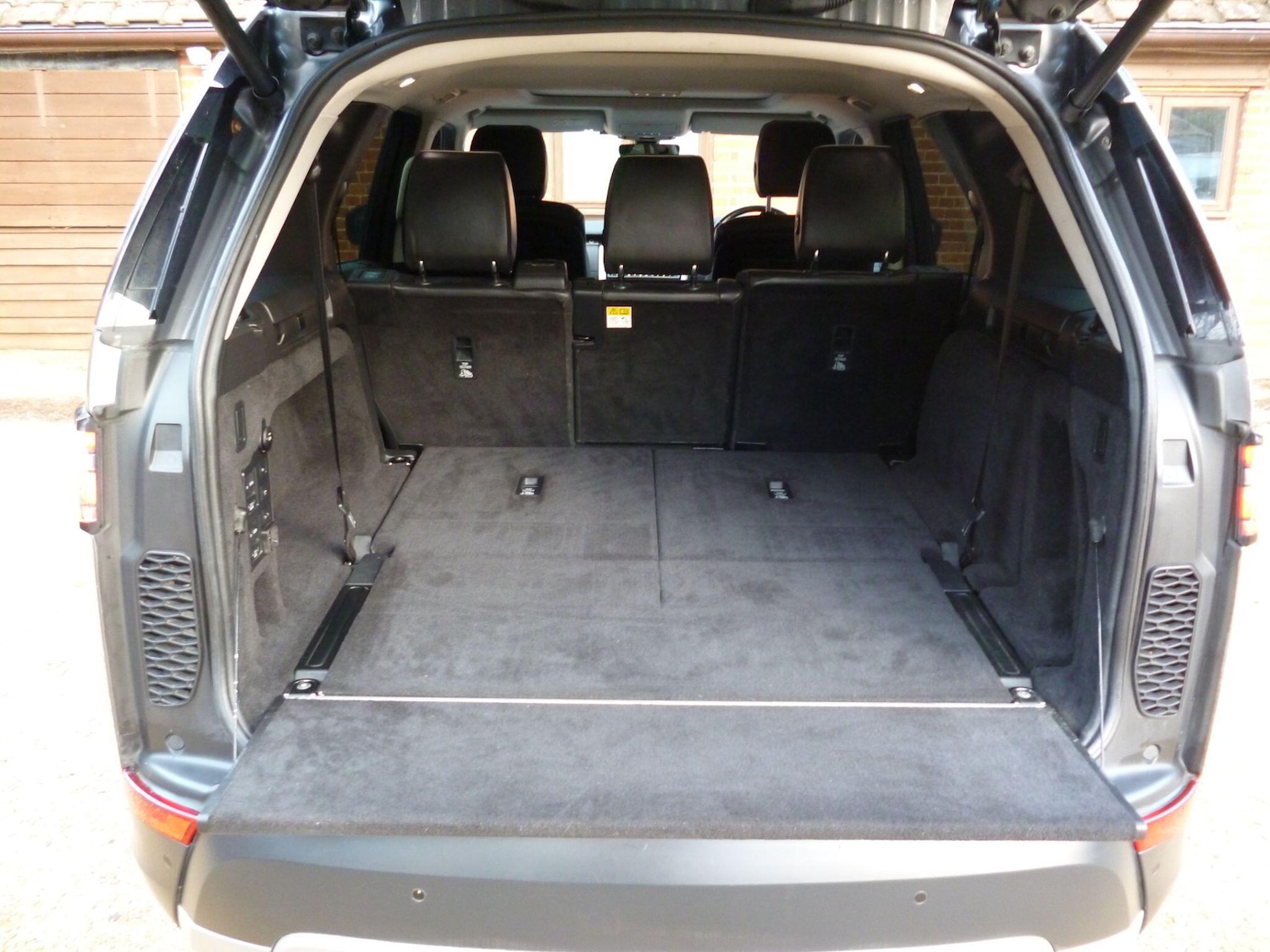 Used Land Rover Discovery 2017 for sale - 76476493: Photo 58