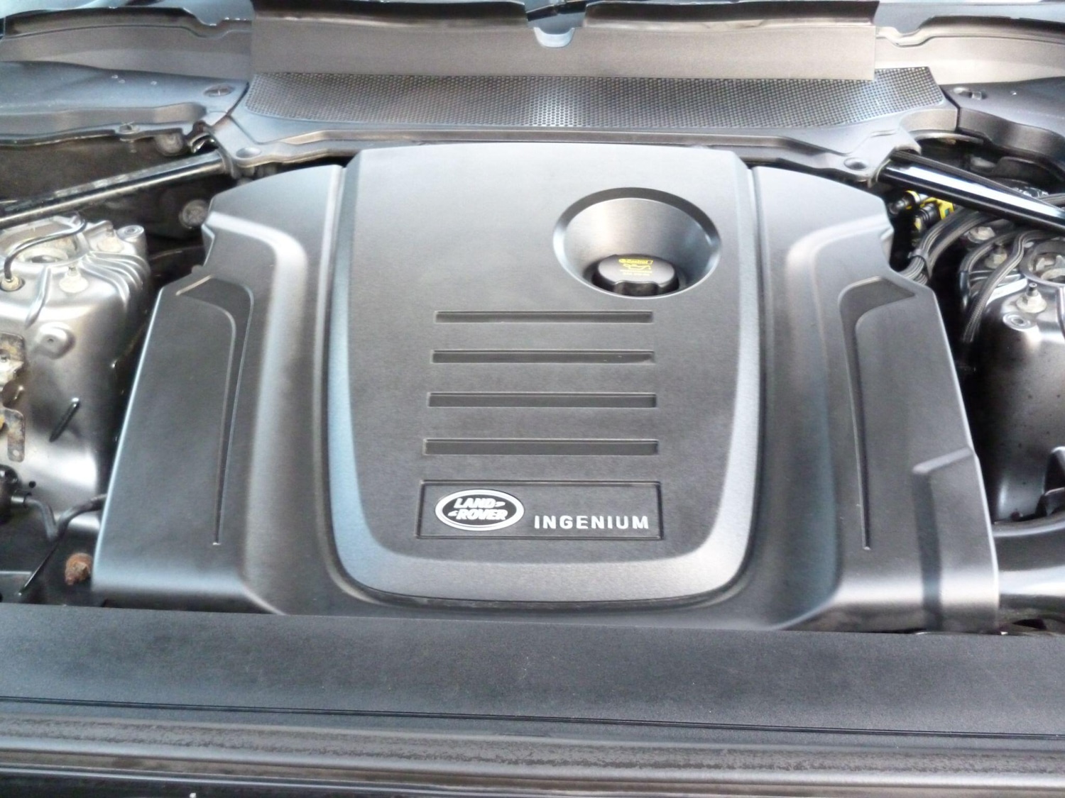 Used Land Rover Discovery 2017 for sale - 76476493: Photo 67