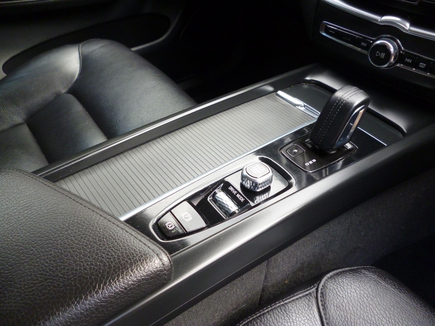 Used Volvo XC60 2021 for sale - 76476504: Photo 18