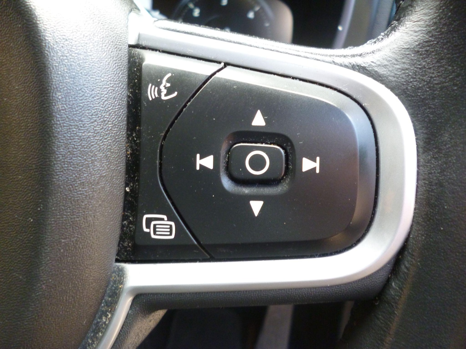 Used Volvo XC60 2021 for sale - 76476504: Photo 20