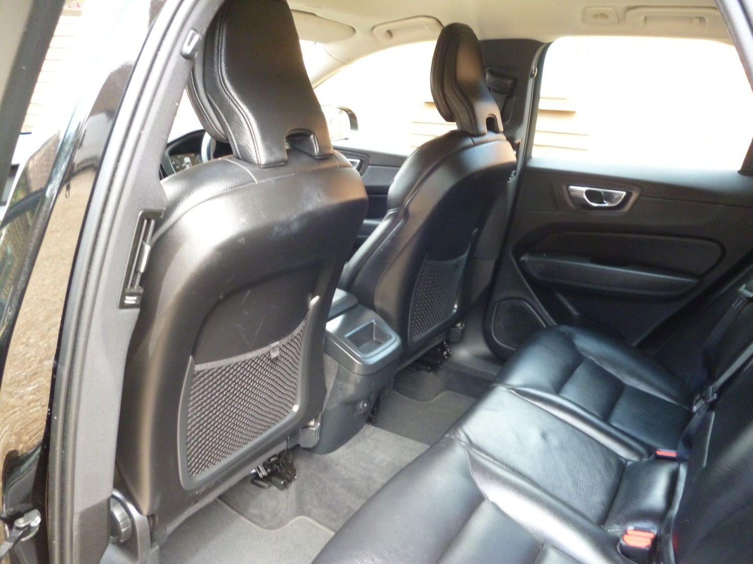 Used Volvo XC60 2021 for sale - 76476504: Photo 42