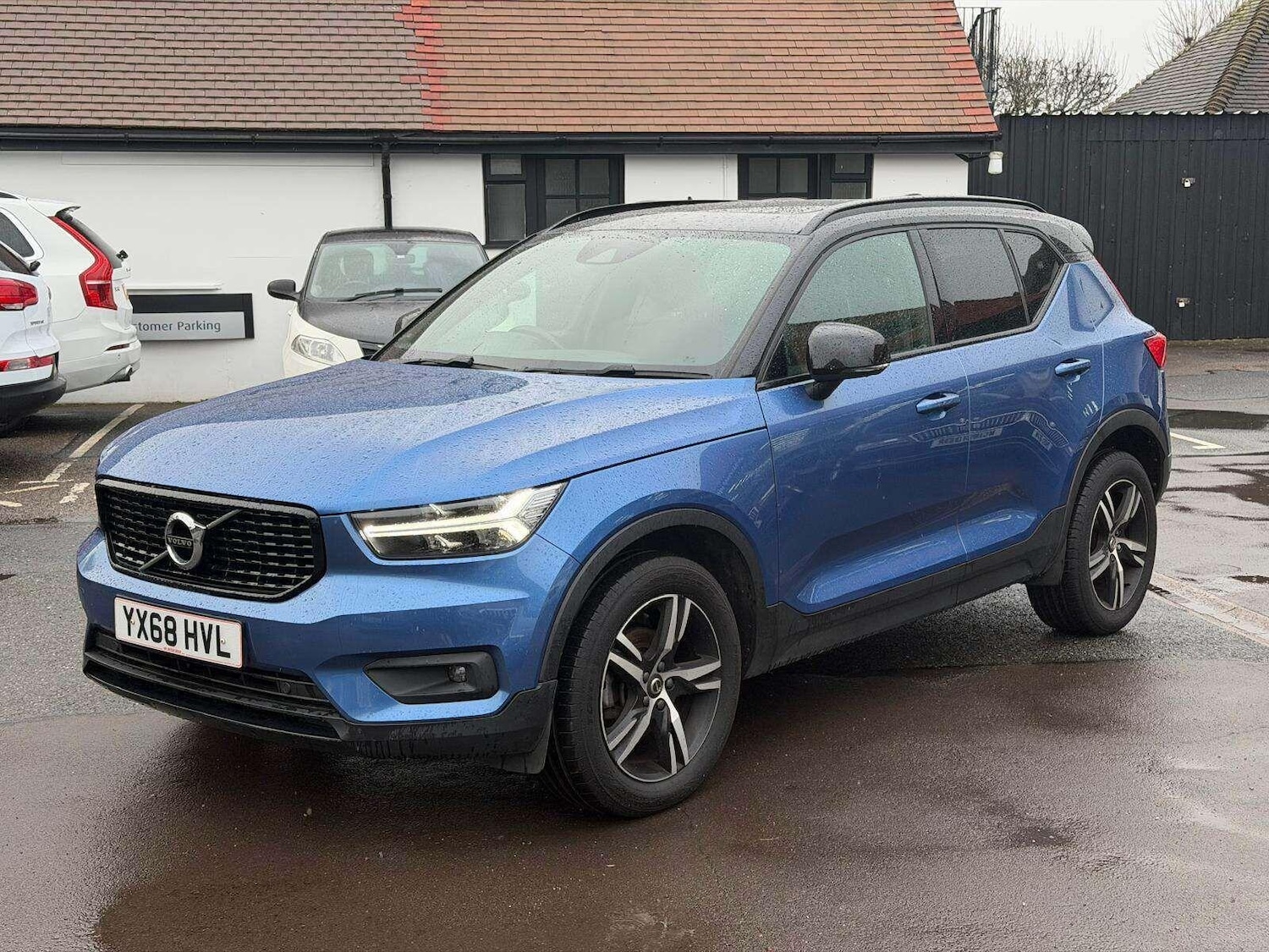 Used Volvo XC40 2018 for sale - 77523872: Photo 1