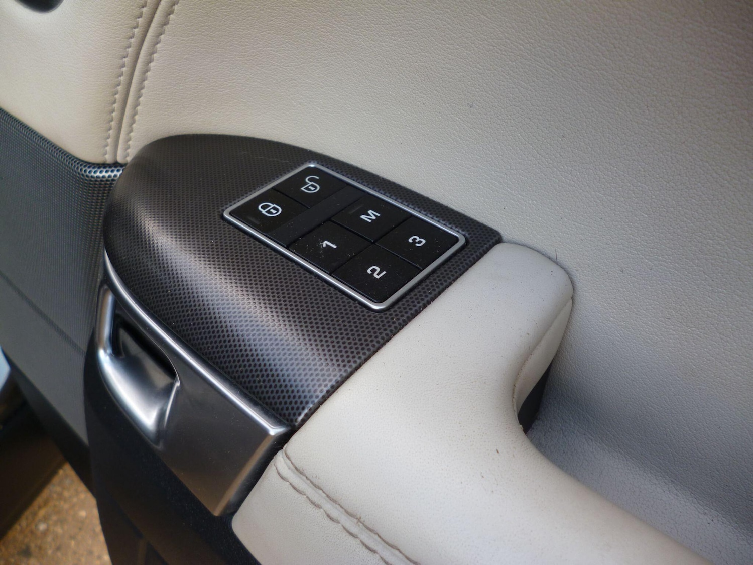 Used Land Rover Range Rover Sport 2015 for sale - 76476506: Photo 16