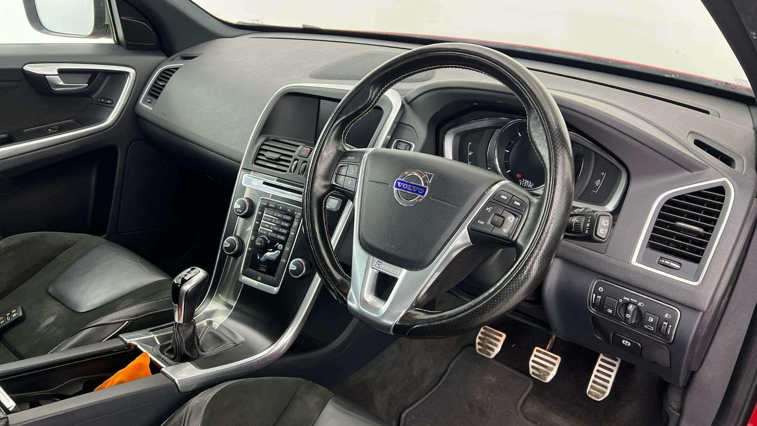 Used Volvo XC60 2016 for sale - 77670499: Photo 11