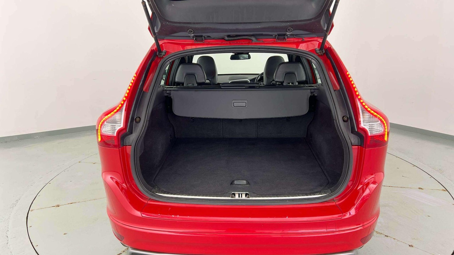 Used Volvo XC60 2016 for sale - 77670499: Photo 15