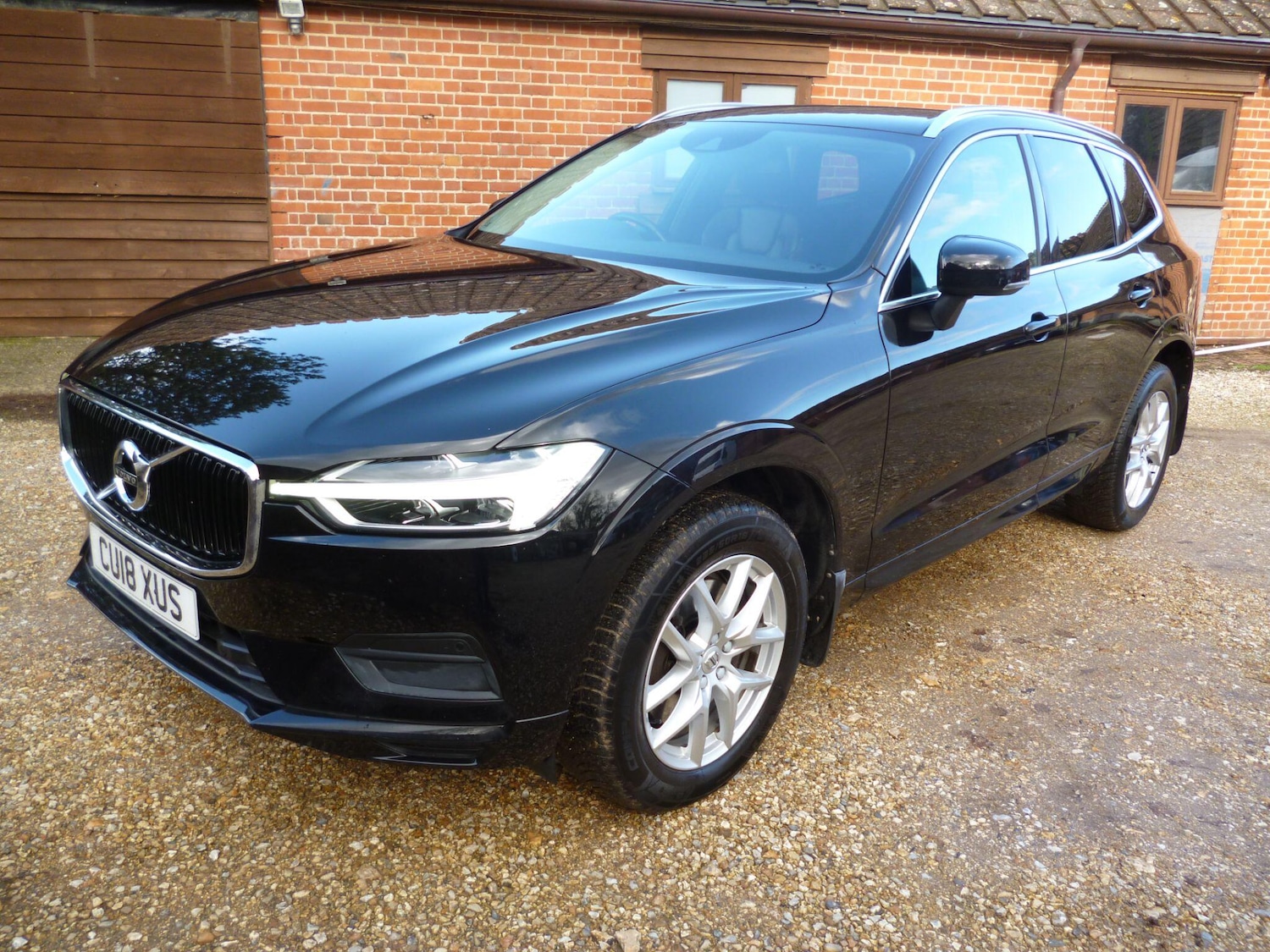Used Volvo XC60 2018 for sale - 76498692: Photo 1