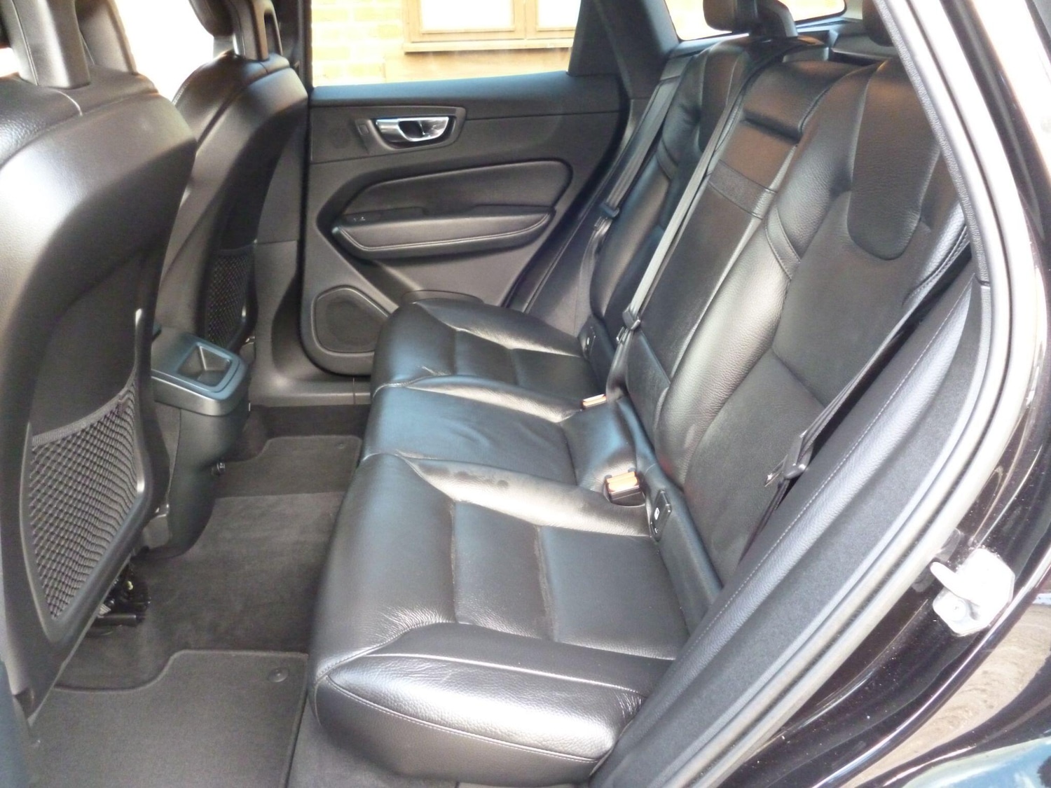 Used Volvo XC60 2018 for sale - 76498692: Photo 44